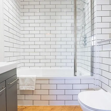 Appartement Pass The Keys Stunning 2 Bed Retreat In The Heart Of Bath Extérieur photo