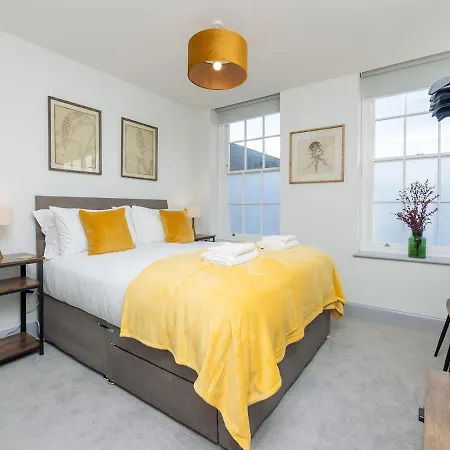 Appartement Pass The Keys Stunning 2 Bed Retreat In The Heart Of Bath Extérieur photo