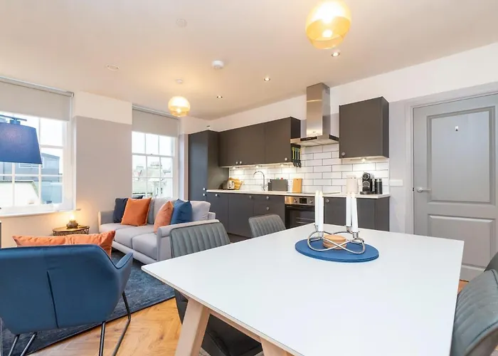 Pass The Keys Stunning 2 Bed Retreat In The Heart Of Bath